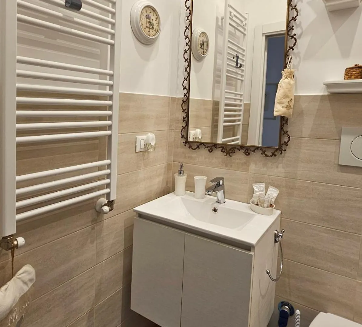 Apartment Romantika Guest House Italy