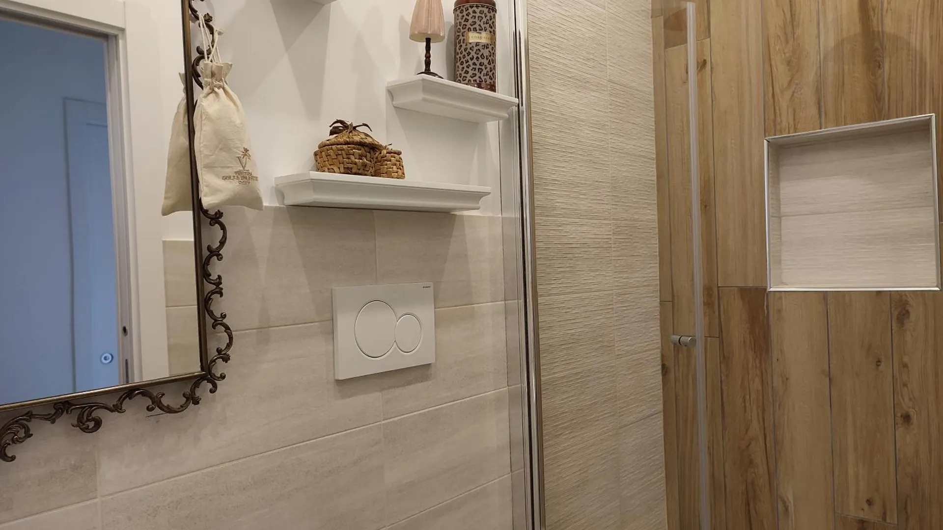 Romantika Guest House 0*, Rome Italy